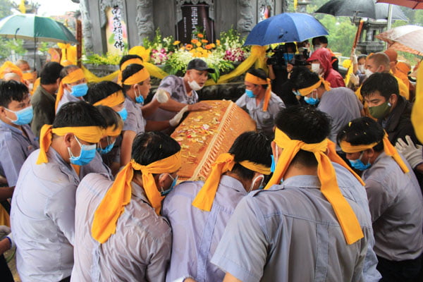 Tổng hợp những điều cần biết về tang lễ tại Việt Nam